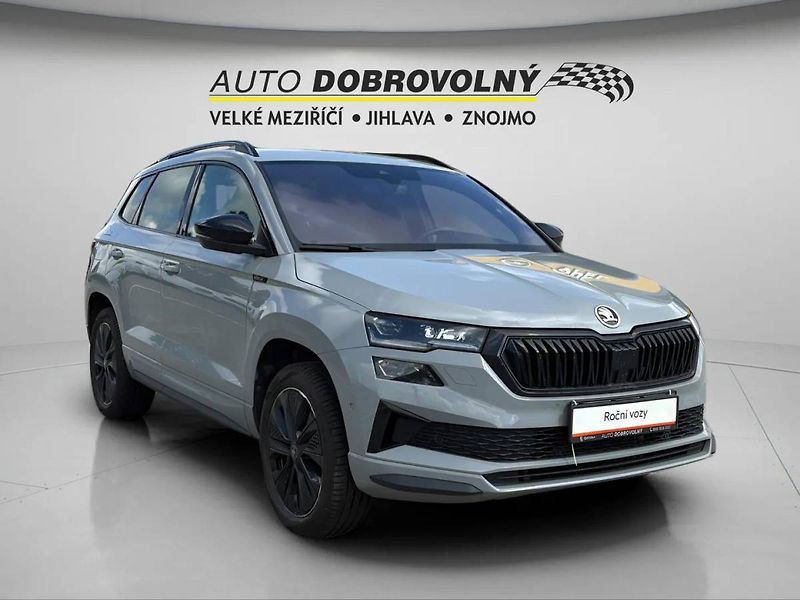 Škoda Karoq Sportline 2,0TDI 110kW DSG 4x4 - fotka 11 z 24