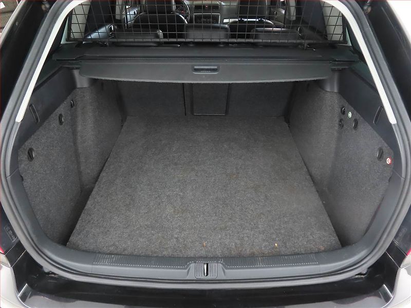 Škoda Octavia (2010) 1.2 TSI, Xenony, Tempomat - fotka 14 z 15