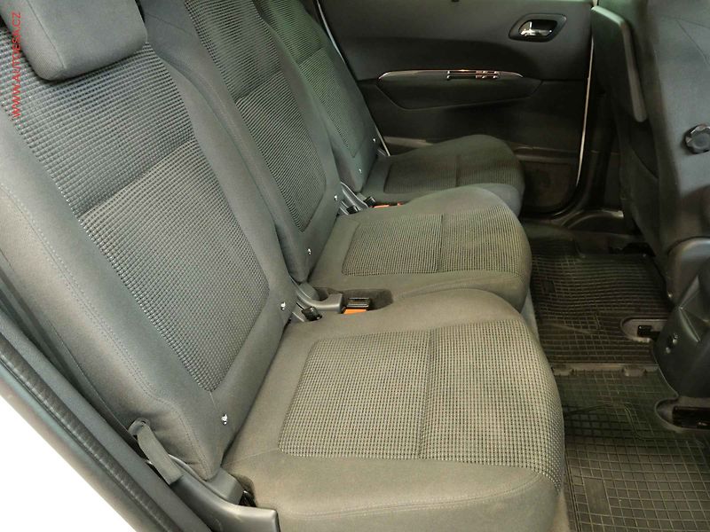 Peugeot 5008 (2015) 2.0HDI, AC, temp - fotka 13 z 18