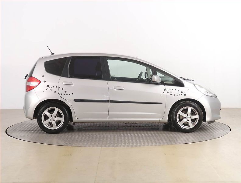 Honda Jazz (2011) 1.2 i-VTEC, Serv.kniha - fotka 6 z 15