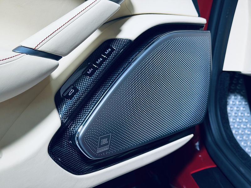 Ferrari Roma (2021) FULL CARBON MAX VÝB ZÁRUKA - fotka 16 z 30