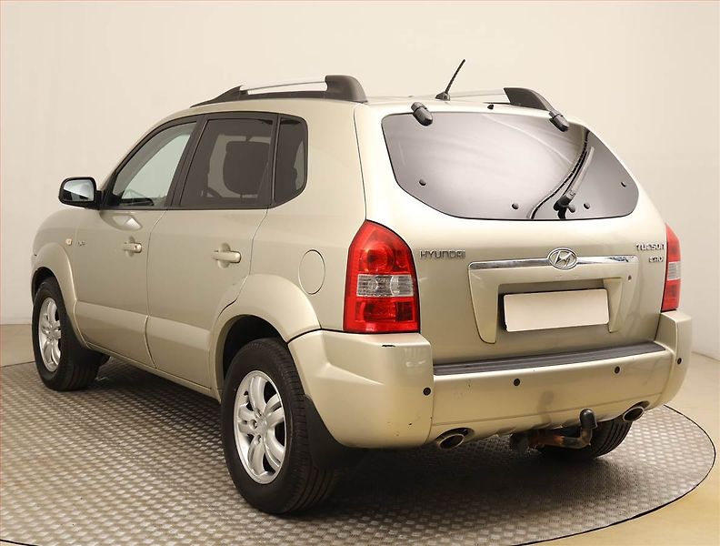 Hyundai Tucson (2009) 2.0 CRDi, 4X4 - fotka 4 z 17