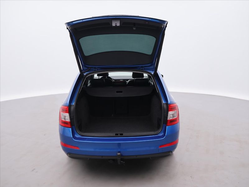 Škoda Octavia 1,4 TSI 103kW Elegance Xenon - fotka 8 z 29