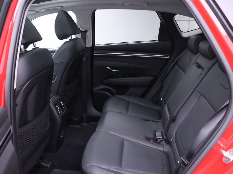 Hyundai Tucson 1,6 CRDi Aut. 4x4 CZ Style - fotka 15 z 37