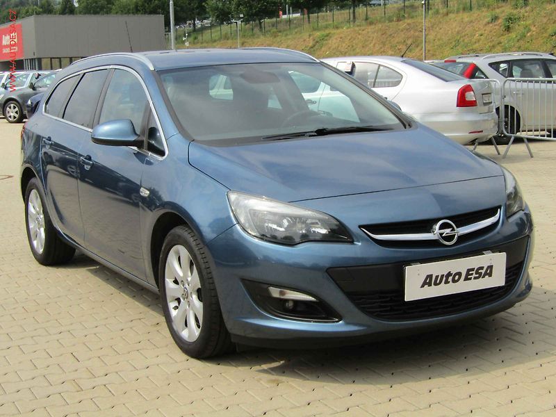 Opel Astra (2014) 1.6CDTi, autoAC - fotografie inzerátu