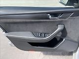 Škoda Superb 2,0 TDI DSG Sportline ACC+LED - náhled 14