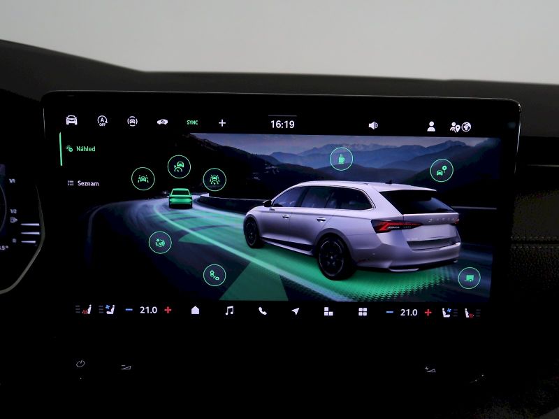 Škoda Octavia (2025) EXCLUSIVE 2.0TDI 110KW DSG TAŽ - fotka 26 z 47