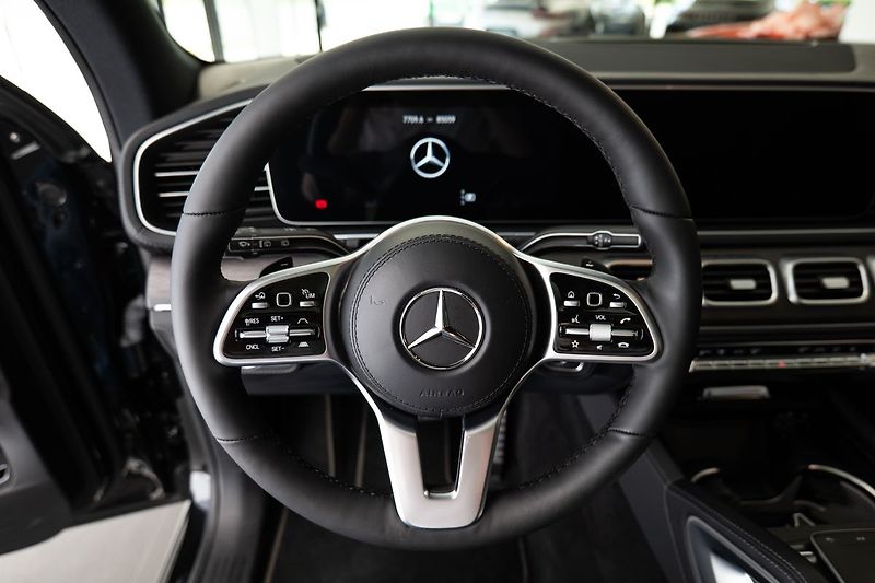 Mercedes-Benz GLS 4Matic AMG Line - fotka 6 z 28