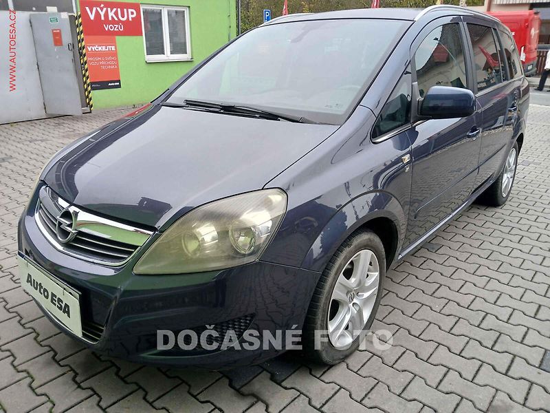 Opel Zafira (2010) 1.8i 16V, 1.maj - fotka 1 z 3