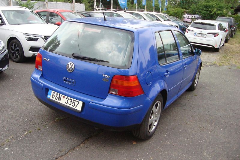 Volkswagen Golf (1998) 1.9 TDi,81 kw - fotka 7 z 35