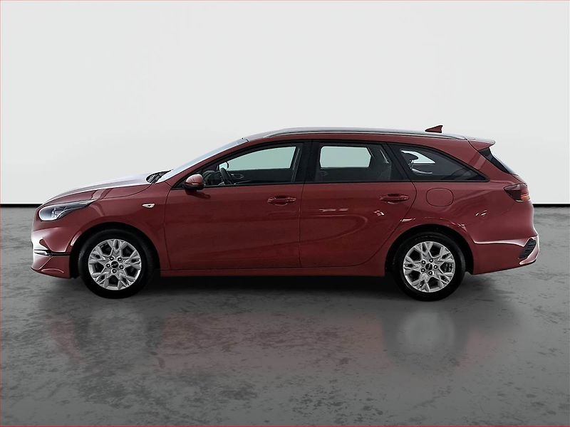 Kia Ceed (2023) 1.5 T-GDI, Serv.kniha - fotka 3 z 18