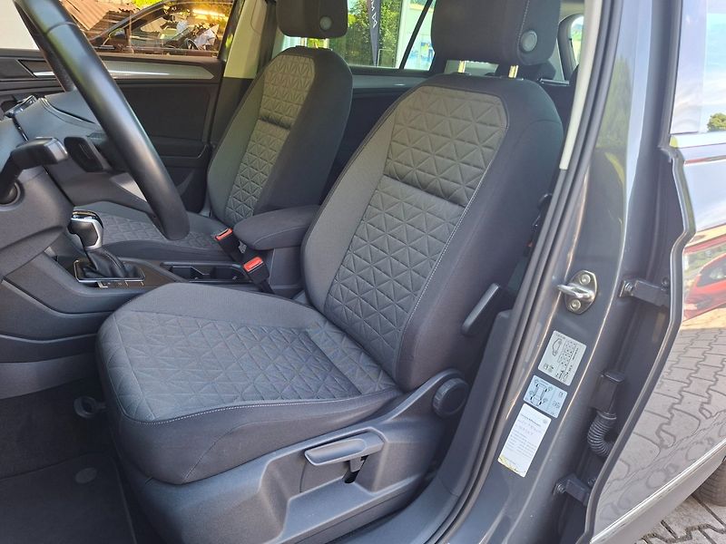 Volkswagen Tiguan (2022) 2.0TDI 110kW DSG LIFE - fotka 23 z 50