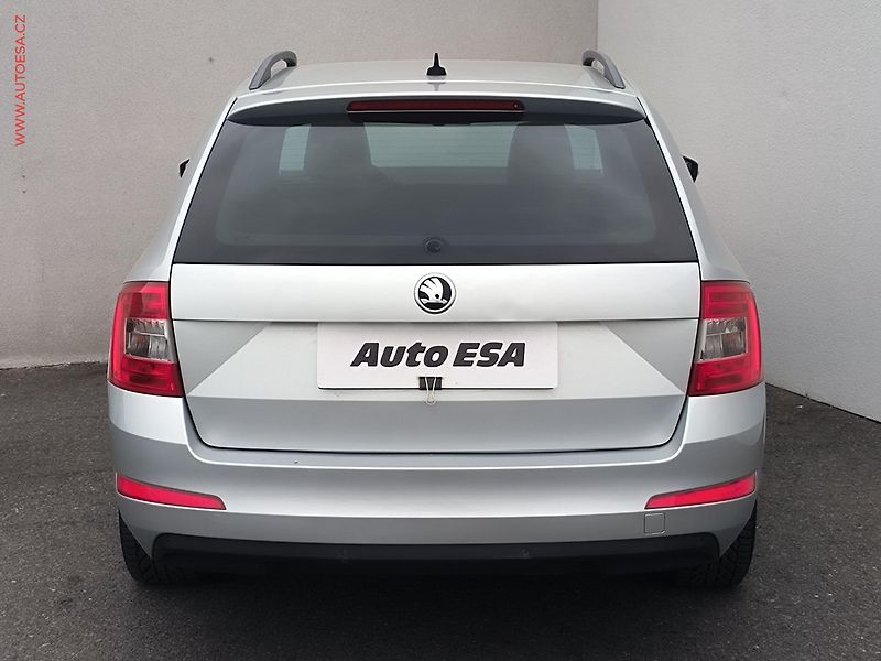 Škoda Octavia (2015) 2.0 TDi, Style, DSG - fotka 5 z 22