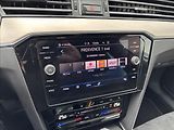 Volkswagen Passat 2,0 TDI R-Line 140kW - náhled 33