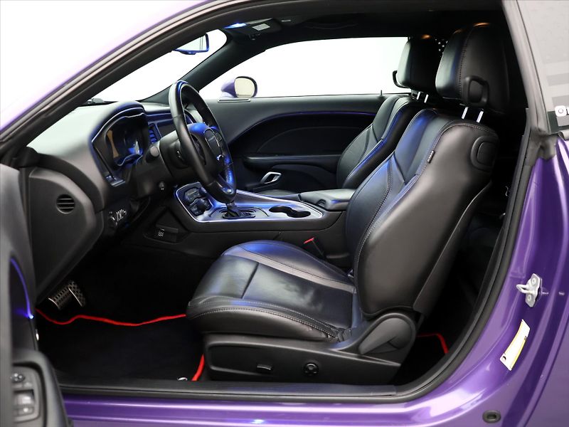Dodge Challenger 5,7 V8 HEMI 277KW Aut.klima - fotka 11 z 31