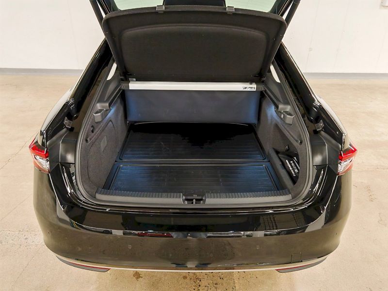 Škoda Superb (2025) iV 1.5 TSI 150 kW DSG L&K - fotka 31 z 32