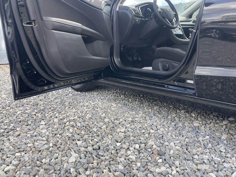 Ford Mondeo 2.0TDCi 150PS MANUAL COMBI STK - fotka 90 z 154