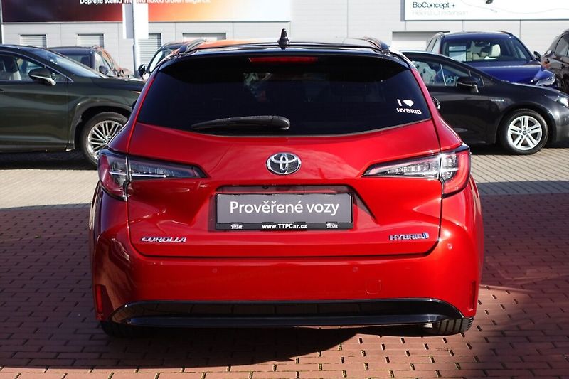 Toyota Corolla 1,8 HEV GR Spot Dynamic - fotka 5 z 31