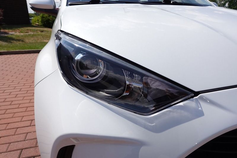 Toyota Yaris 1,5 HEV Comfort - fotka 26 z 26