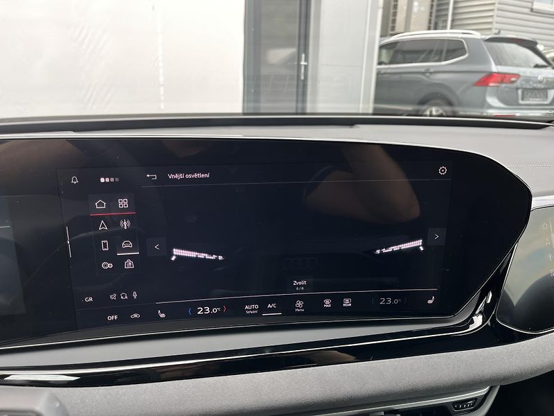 Audi A5 2.0TDi Quattro 150kW S-Line - fotka 22 z 23