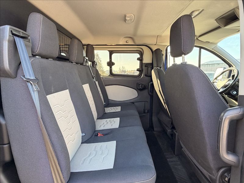 Ford Transit Custom 2,0 125kW 5MÍST WEBASTO DPH TZ - fotka 24 z 30