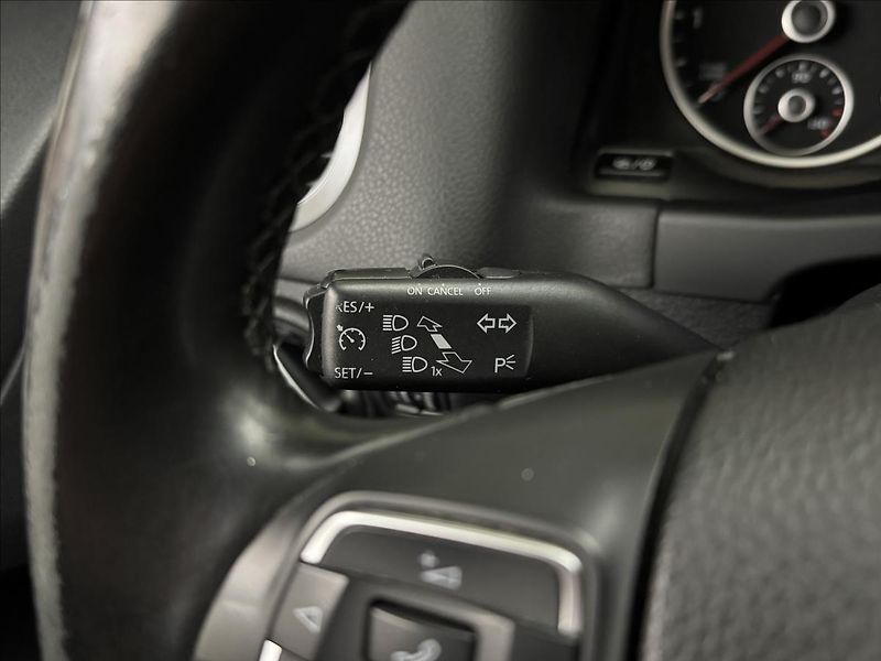 Volkswagen Tiguan 2,0 110kW 4X4 NAVI SERVIS TZ - fotka 11 z 41