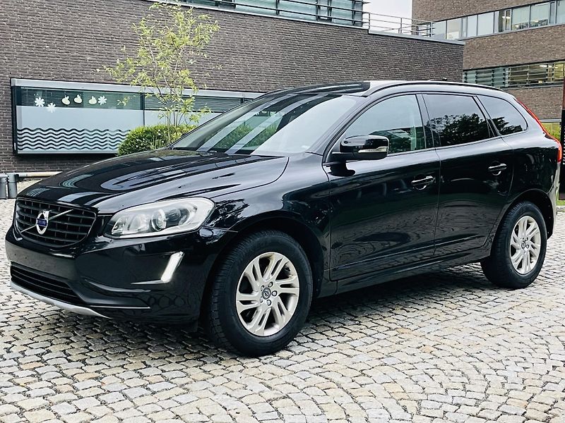 Volvo XC60 2.4D 4x4 AUT SERVISKA TAŽNÉ - fotka 5 z 43