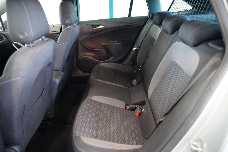 Opel Astra - fotka 25 z 26