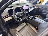BMW Řada 5 540d xDrive Touring M-Sport - náhled 8