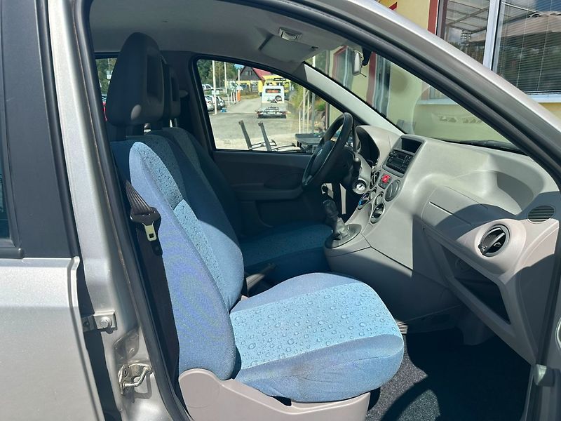 Fiat Panda 1.1i ČR/2MAJ/Garážovaný/BezKor - fotka 18 z 24