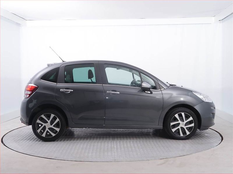 Citroën C3 (2016) Exclusive 1.2 VTi, Tempomat - fotka 6 z 18