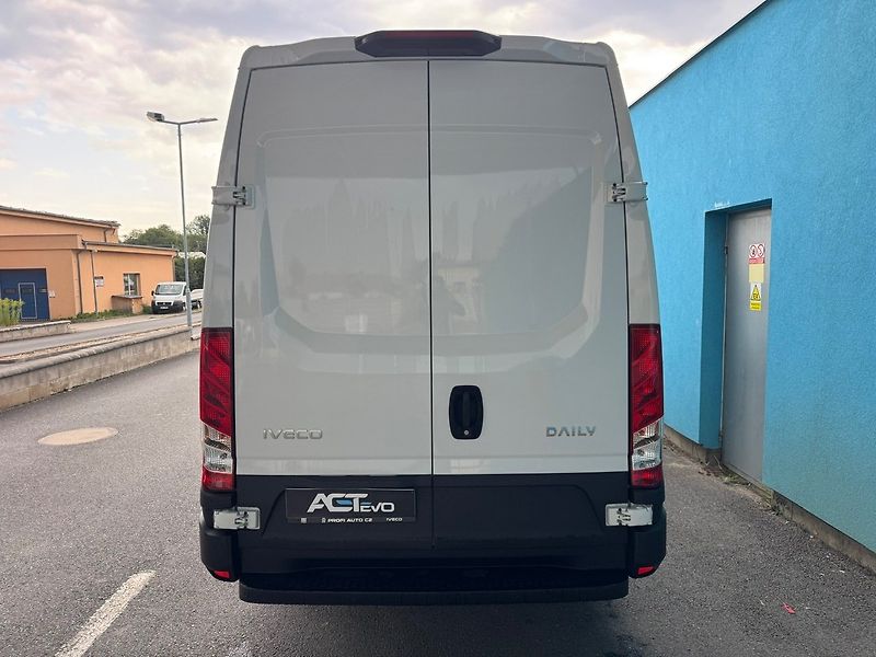 Iveco Daily (2026) 35S14 V L2H2 NOVÉ - fotka 29 z 49