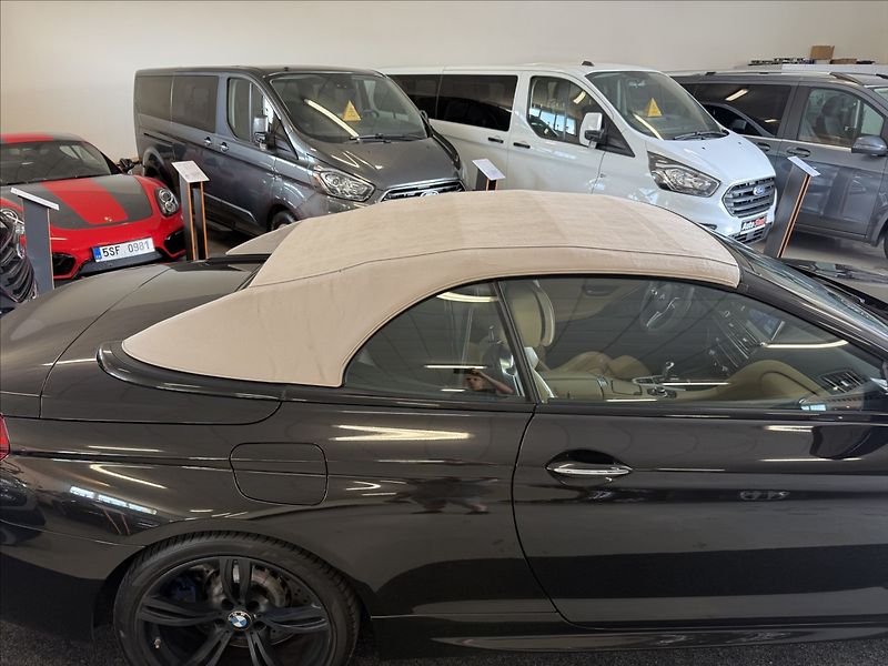 BMW M6 4,4 V8 412kW individual - fotka 11 z 30