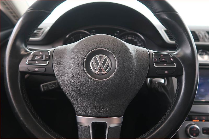 Volkswagen CC (2014) 2.0 TDI, Kůže, Bi-Xenony - fotka 14 z 16
