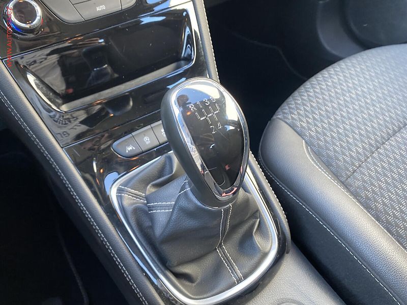 Opel Astra (2016) 1.0T, Edition, navi - fotka 16 z 16