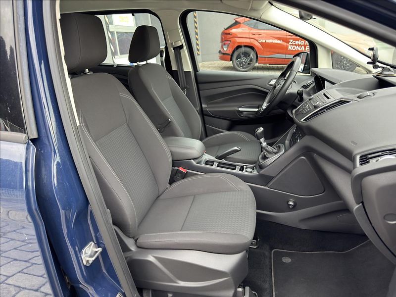 Ford Grand C-MAX 1,5 Ecoboost Trend Plus - fotka 10 z 14