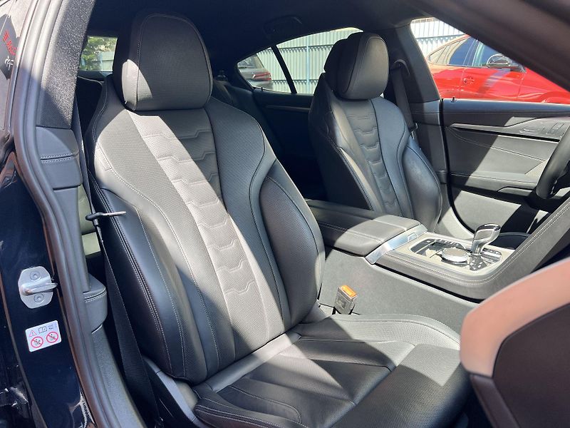 BMW Řada 8 840d xDrive GC M-Sport Laser - fotka 39 z 42