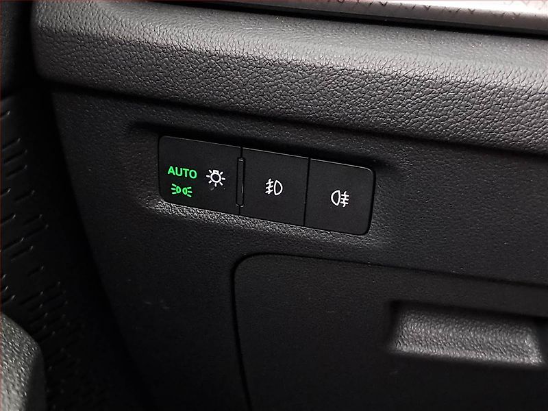 Škoda Octavia (2021) Ambition 2.0 TDI, ČR,1.maj - fotka 16 z 19