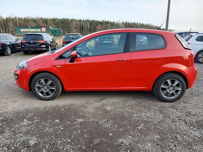 Fiat Punto 1.2i, ALU, klima - fotka 13 z 29