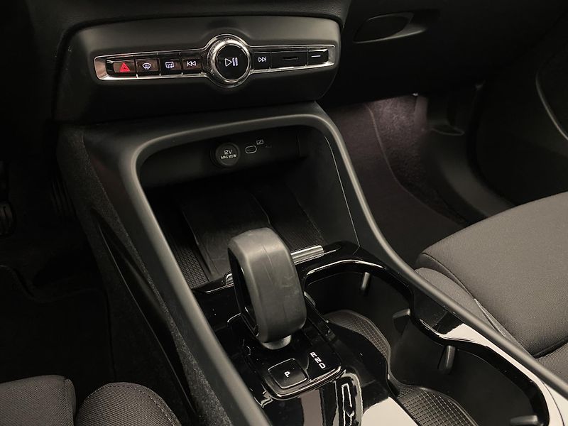 Volvo C40 PURE ELECTRIC SINGLE ULTIMATE - fotka 27 z 57