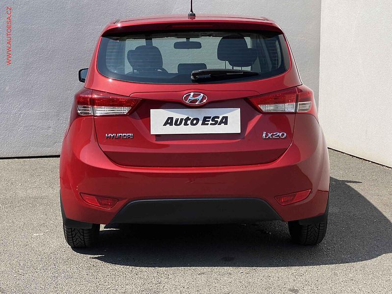 Hyundai ix20 (2019) 1.6CVVT, ČR, AC - fotka 5 z 15