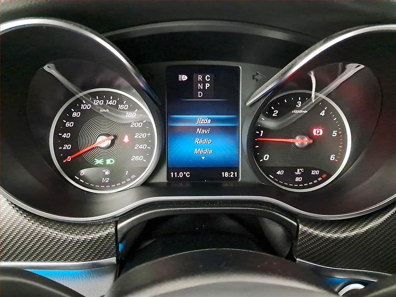 Mercedes-Benz Třídy V (2021) 250 d 4MATIC, 1Maj - fotka 11 z 16