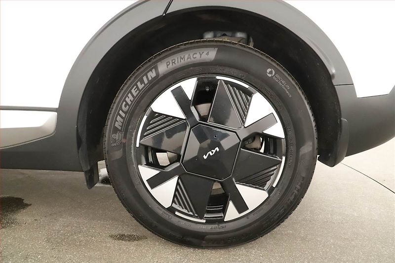 Kia Sportage (2025) 1.6 T-GDI, Exclusive, Navigace - fotka 16 z 16