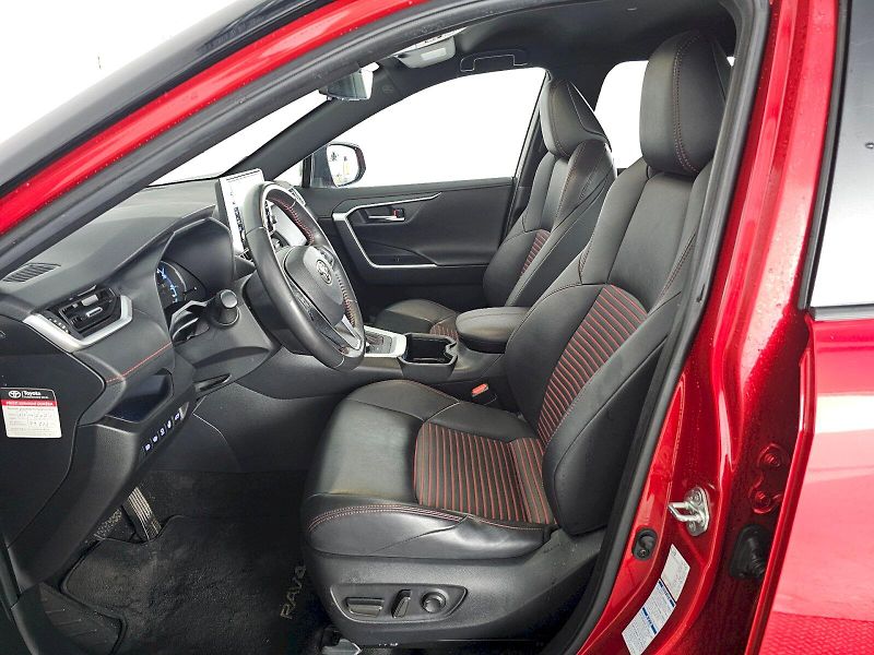 Toyota RAV4 (2022) 2.5Plug in 306k 4x4 SELECTION - fotka 6 z 30