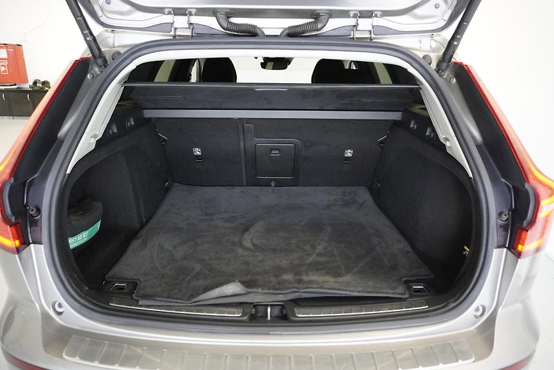 Volvo V60 2,0 D4 POLESTAR INSCRIPTION - fotka 11 z 35