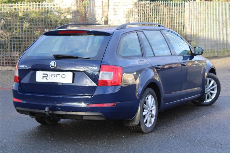 Škoda Octavia 1.6 TDI/81 kW/Ambition/ CZ - fotka 2 z 39