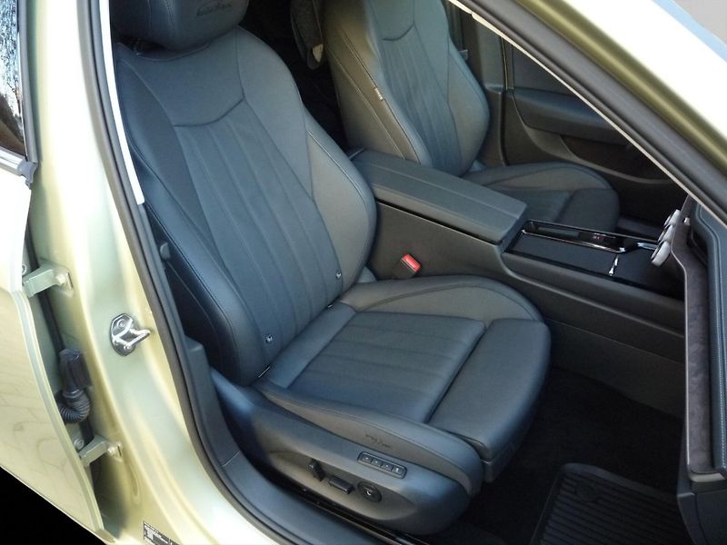 Škoda Superb (2024) 2,0TDi 110kW DSG L&K - fotka 10 z 18