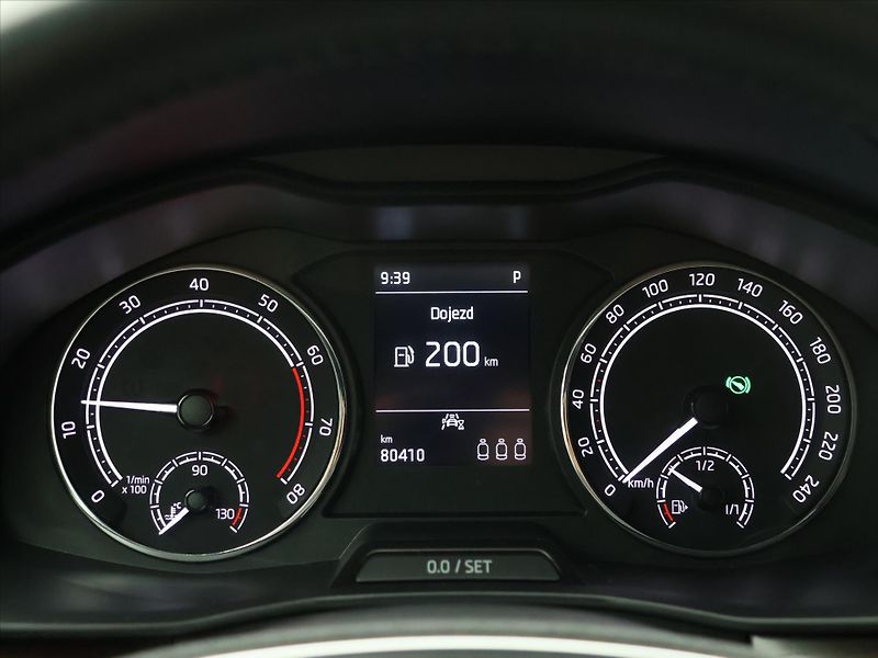 Škoda Kamiq 1,5 TSI 110kW DSG Scoutline CZ - fotka 19 z 38