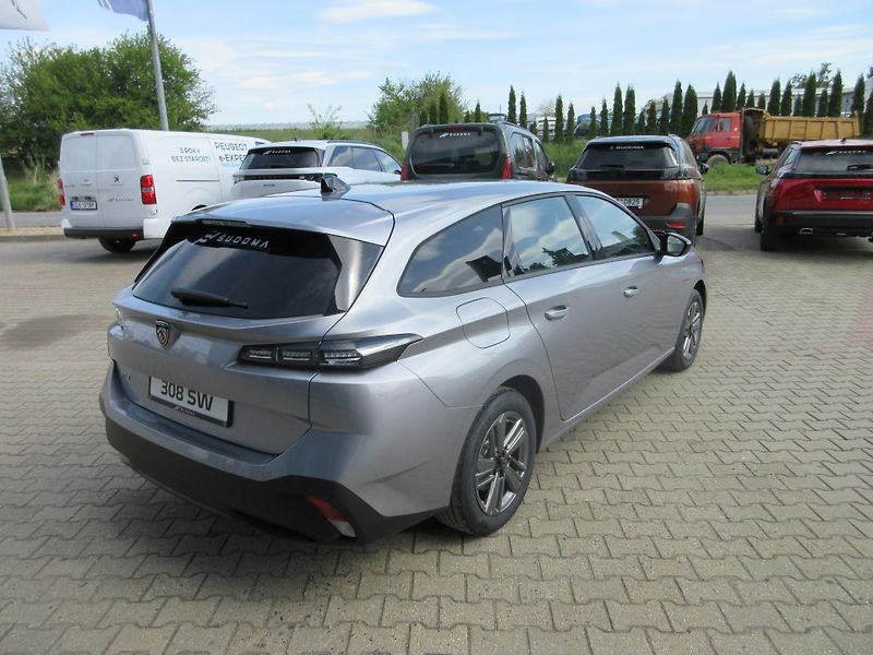 Peugeot 308 (2025) SW STYLE Hybrid 145 e-DCS6 - fotka 10 z 31