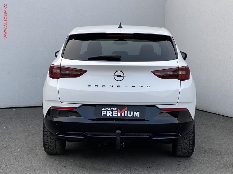 Opel Grandland (2023) 1.2 T, ČR, GS Line, LED - fotka 5 z 16